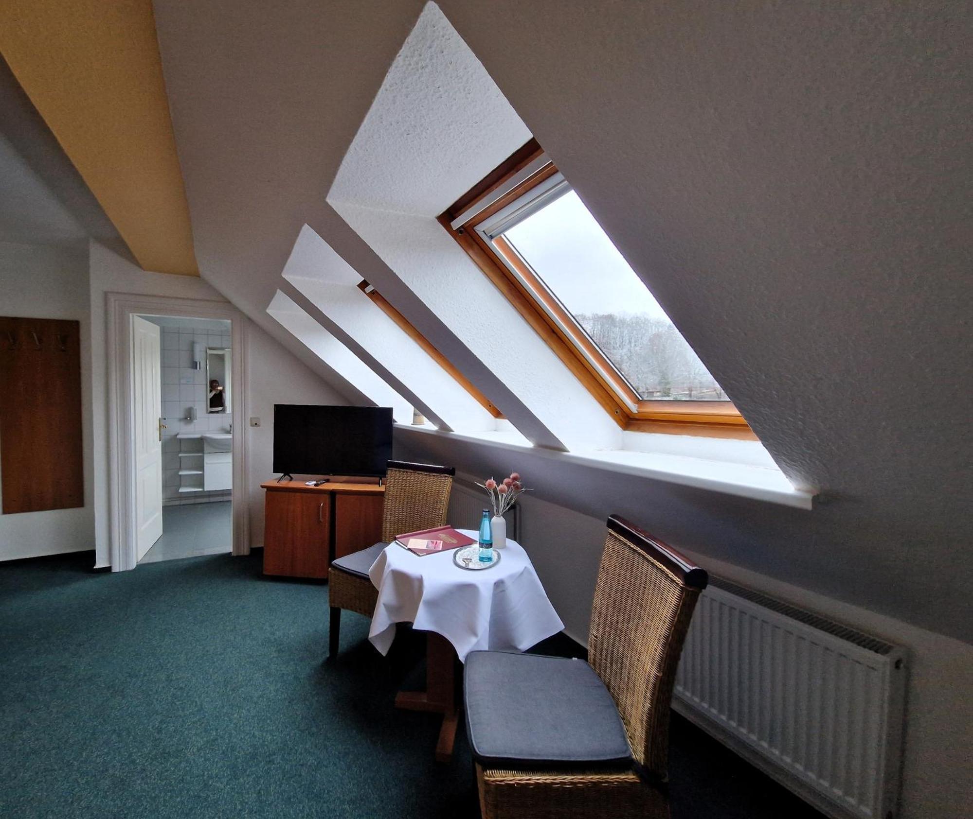 Hotel Faehrhaus Niederkleveez Bosdorf  Exterior photo